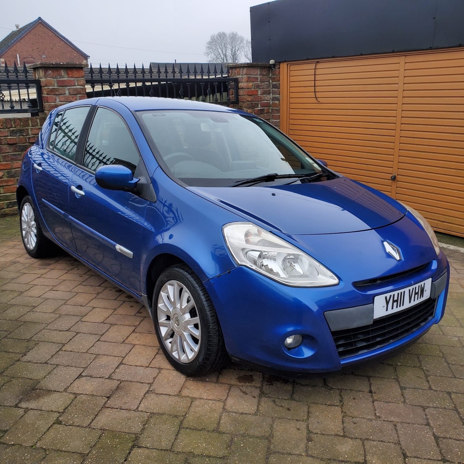 Used Renault Clio 2011 for sale - 77406180: Photo 3
