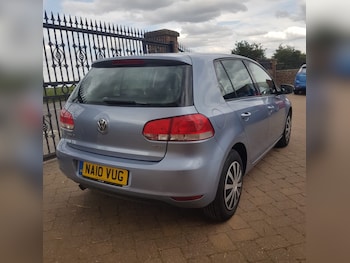 Used Volkswagen Golf 2010 for sale - 75976253: Photo