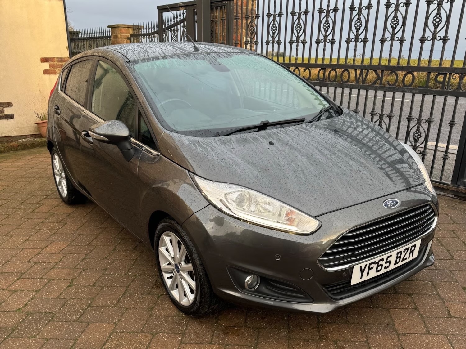 Used Ford Fiesta 2015 for sale - 75988277: Photo 1
