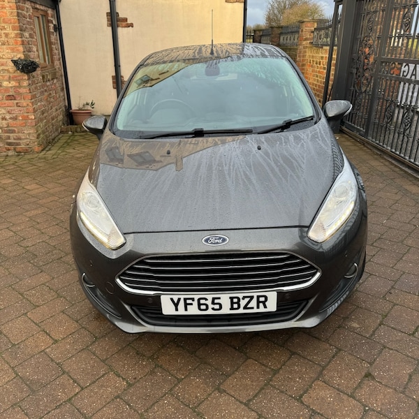 Used Ford Fiesta 2015 for sale - 75988277: Photo 2