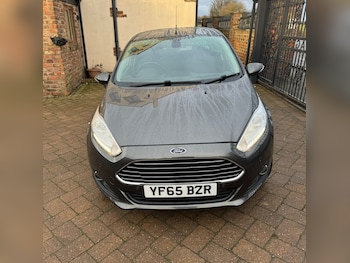 Used Ford Fiesta 2015 for sale - 75988277: Photo 2