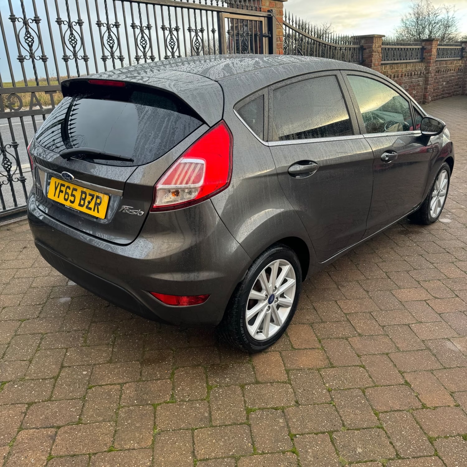 Used Ford Fiesta 2015 for sale - 75988277: Photo 4