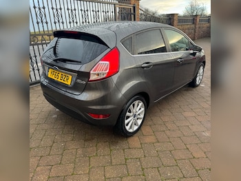 Used Ford Fiesta 2015 for sale - 75988277: Photo 4