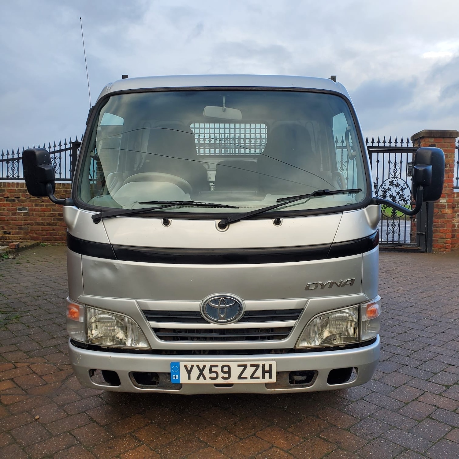 Used Toyota Dyna 2009 for sale - 77628425: Photo 2