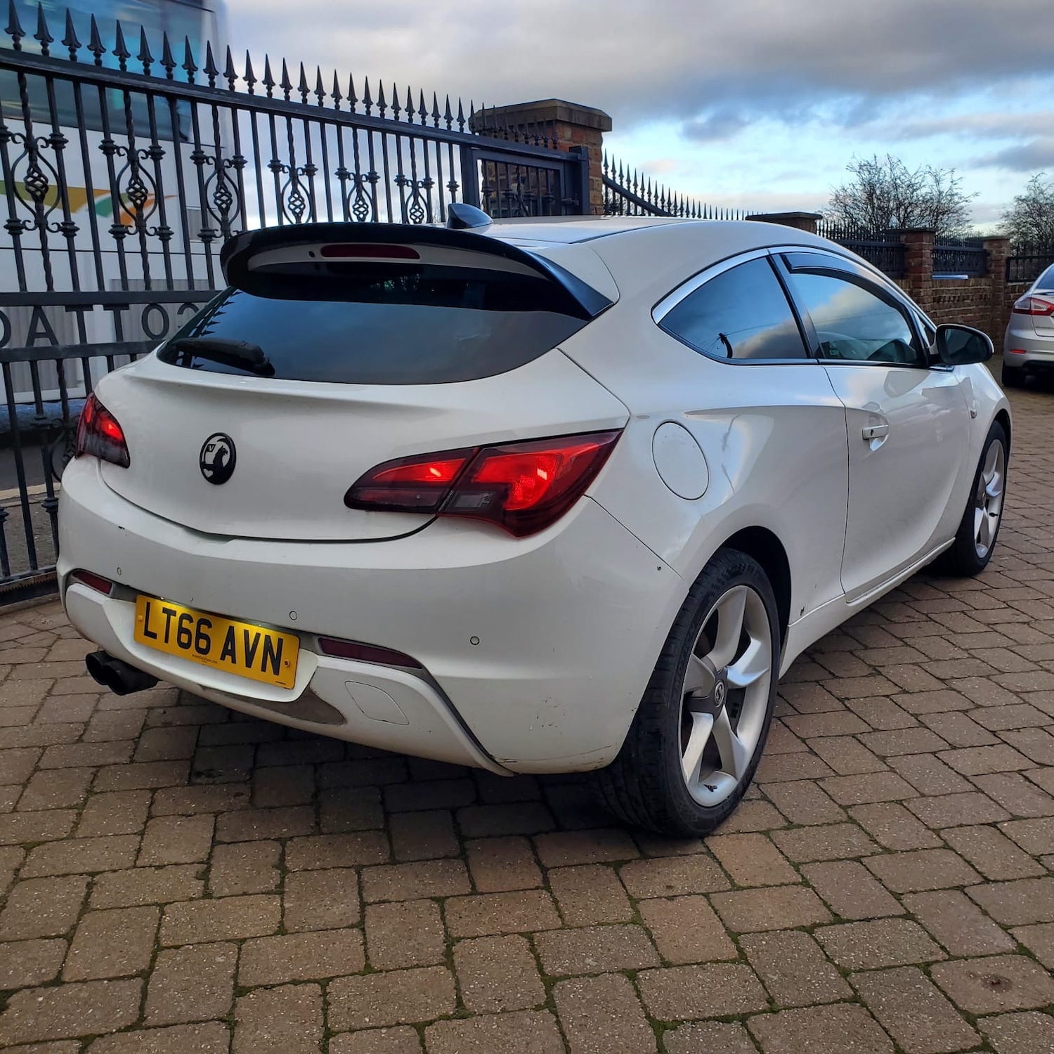 Used Vauxhall Astra GTC 2016 for sale - 77103305: Photo 4