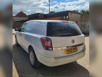 Used Vauxhall Astra Van 2010 for sale - 79390081: Photo