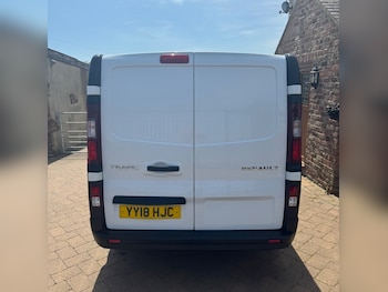 Used Renault Trafic 2018 for sale - 75974843: Photo