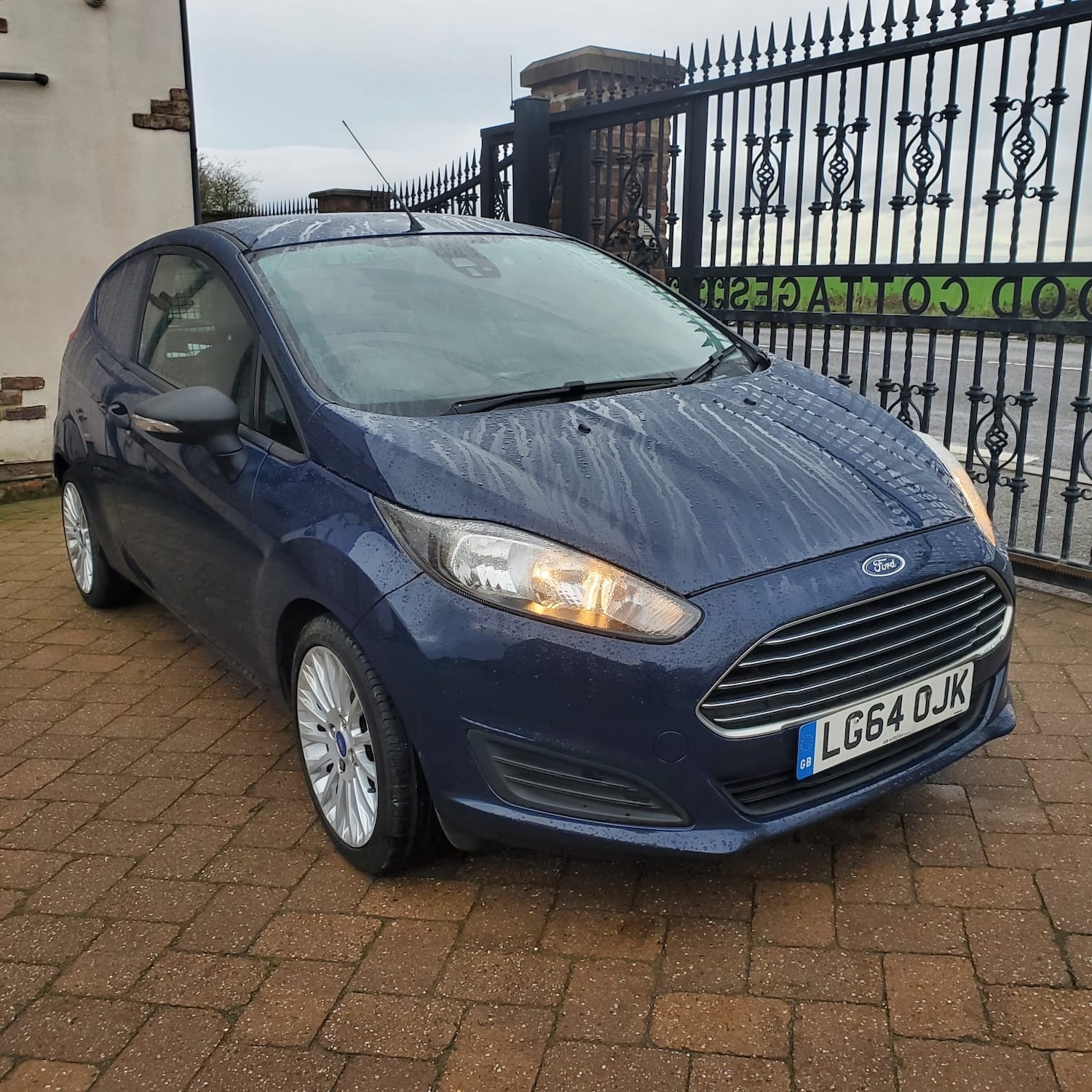 Used Ford Fiesta 2015 for sale - 76560250: Photo 1
