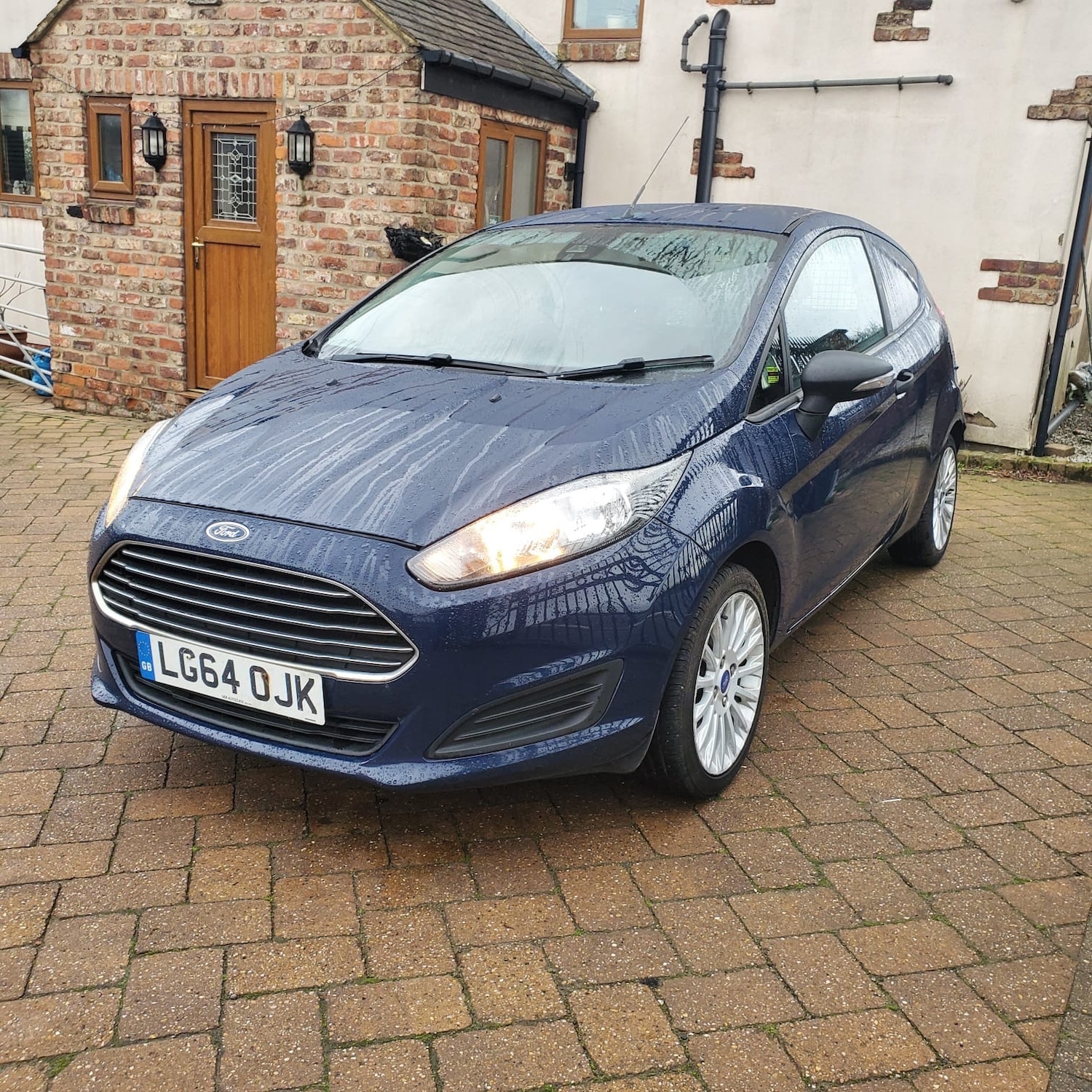 Used Ford Fiesta 2015 for sale - 76560250: Photo 3