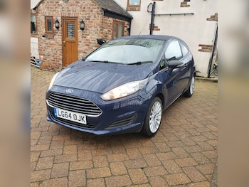Used Ford Fiesta 2015 for sale - 76560250: Photo