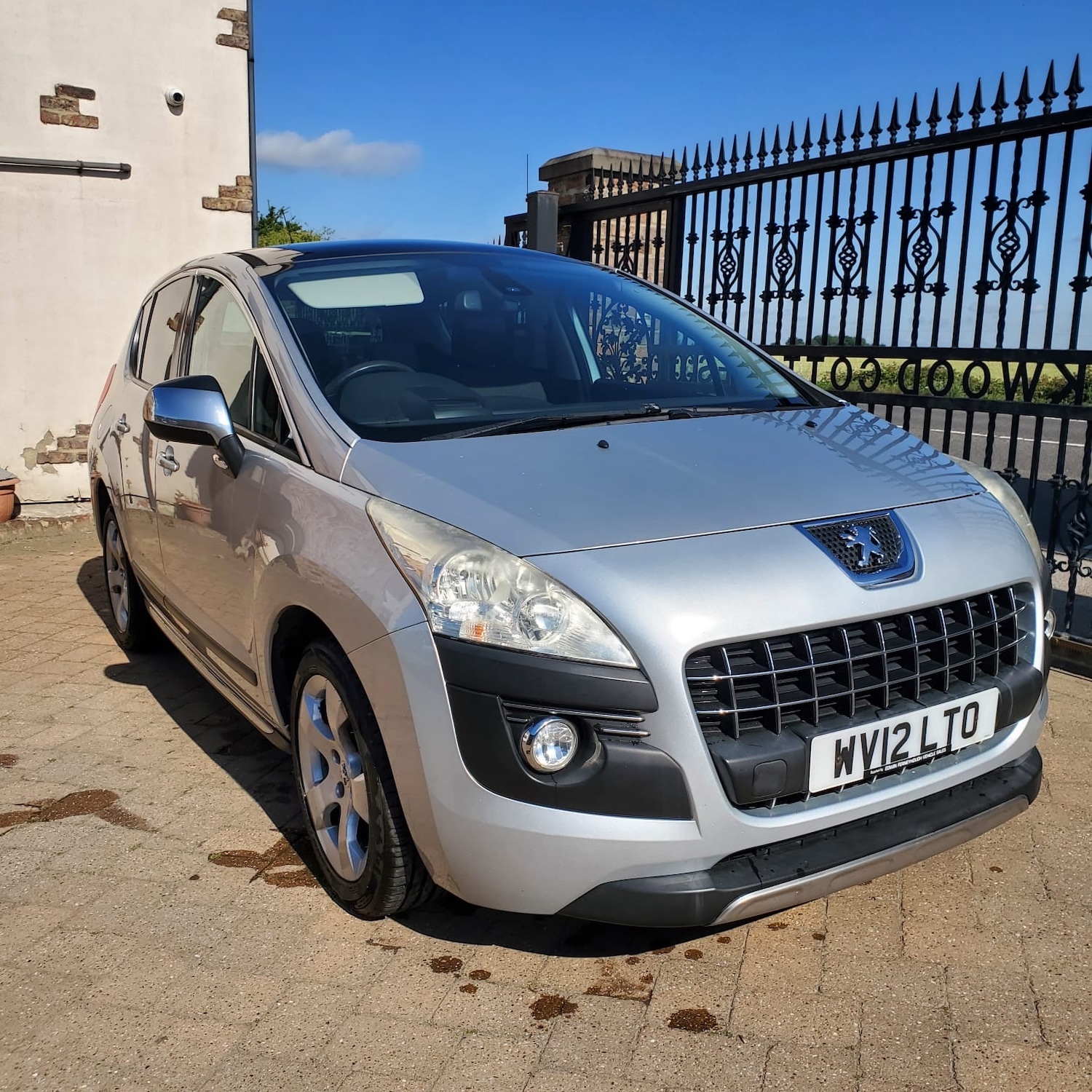 Vehicle 1