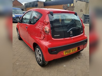 Used Peugeot 107 2011 for sale - 79344034: Photo