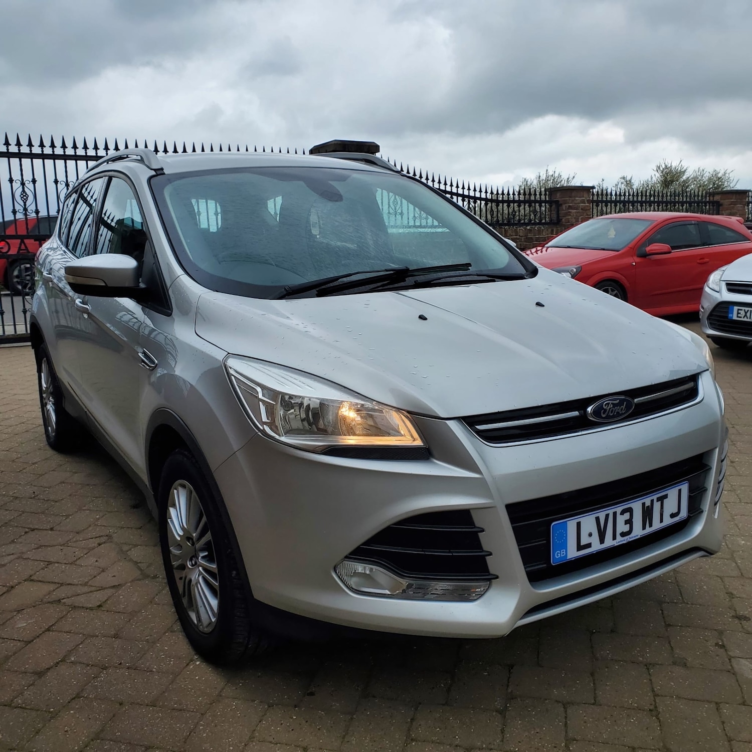 Used Ford Kuga 2013 for sale - 78183137: Photo 3