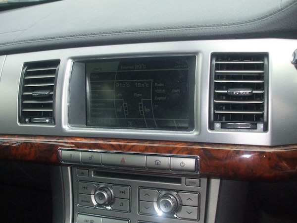 Used Jaguar XF 2010 for sale - 60173661: Photo 12