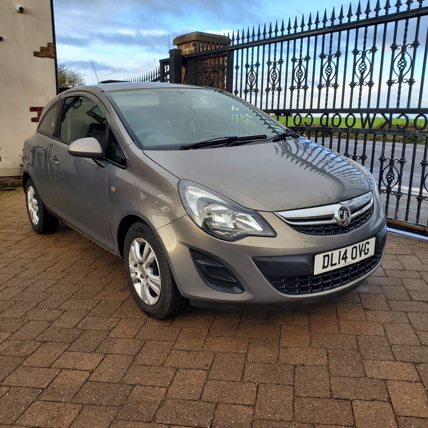 Used Vauxhall Corsa 2014 for sale - 76692228: Photo 1