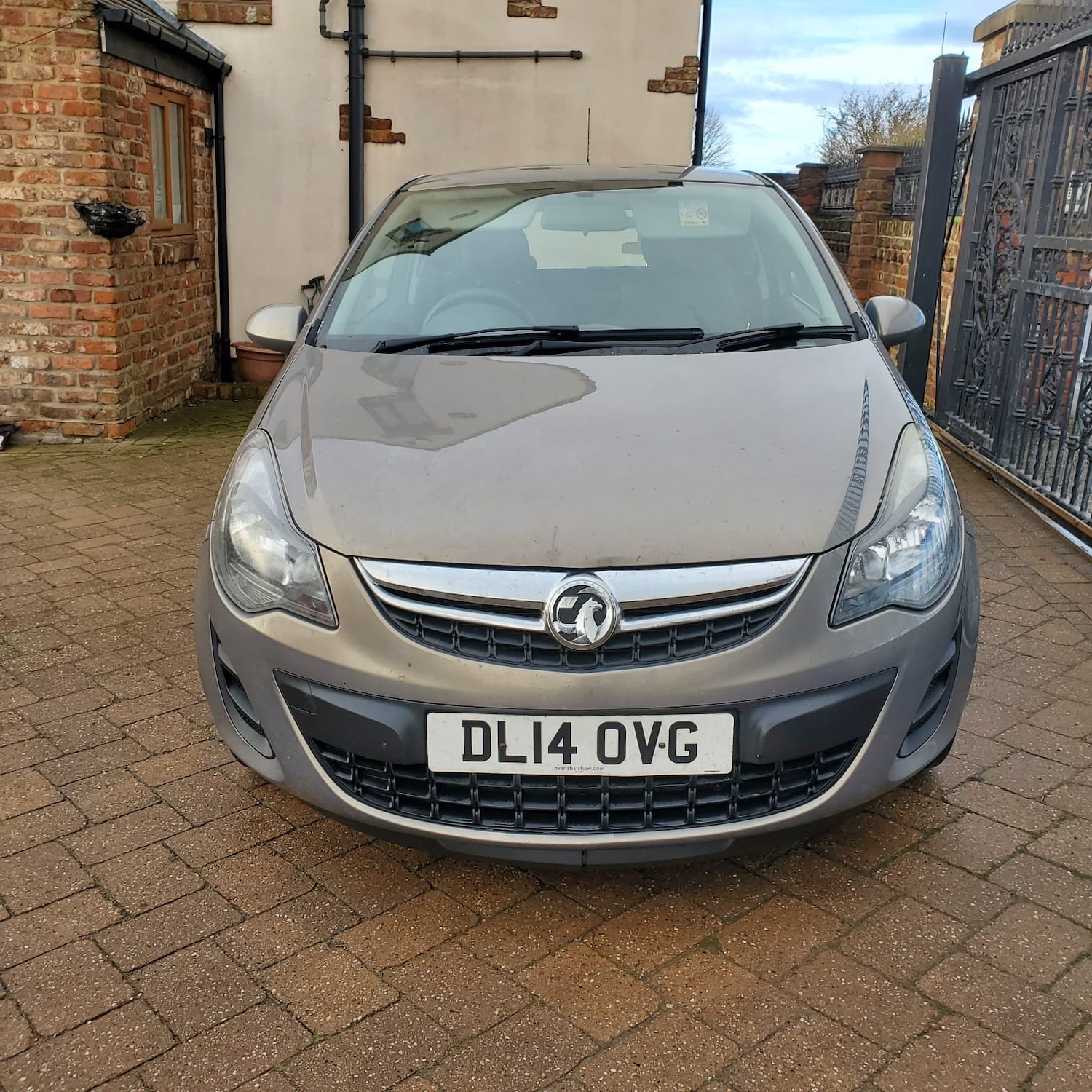 Used Vauxhall Corsa 2014 for sale - 76692228: Photo 2