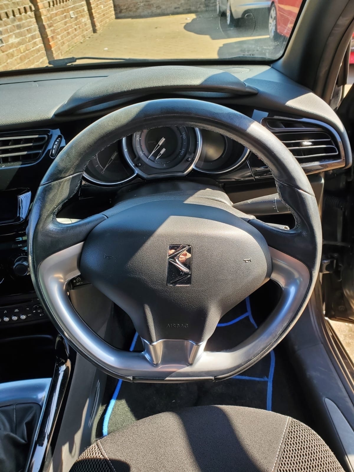 Used Citroen DS3 2014 for sale - 75988254: Photo 8