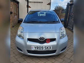 Used Toyota Yaris 2009 for sale - 77851761: Photo