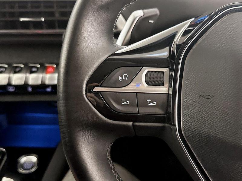 Used Peugeot 3008 2021 for sale - 76402065: Photo 17