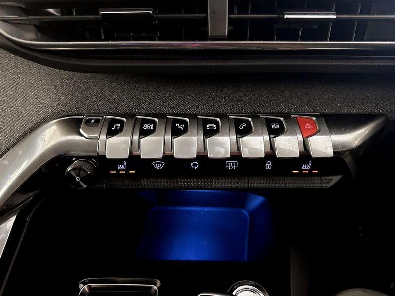 Used Peugeot 3008 2021 for sale - 76402065: Photo 24