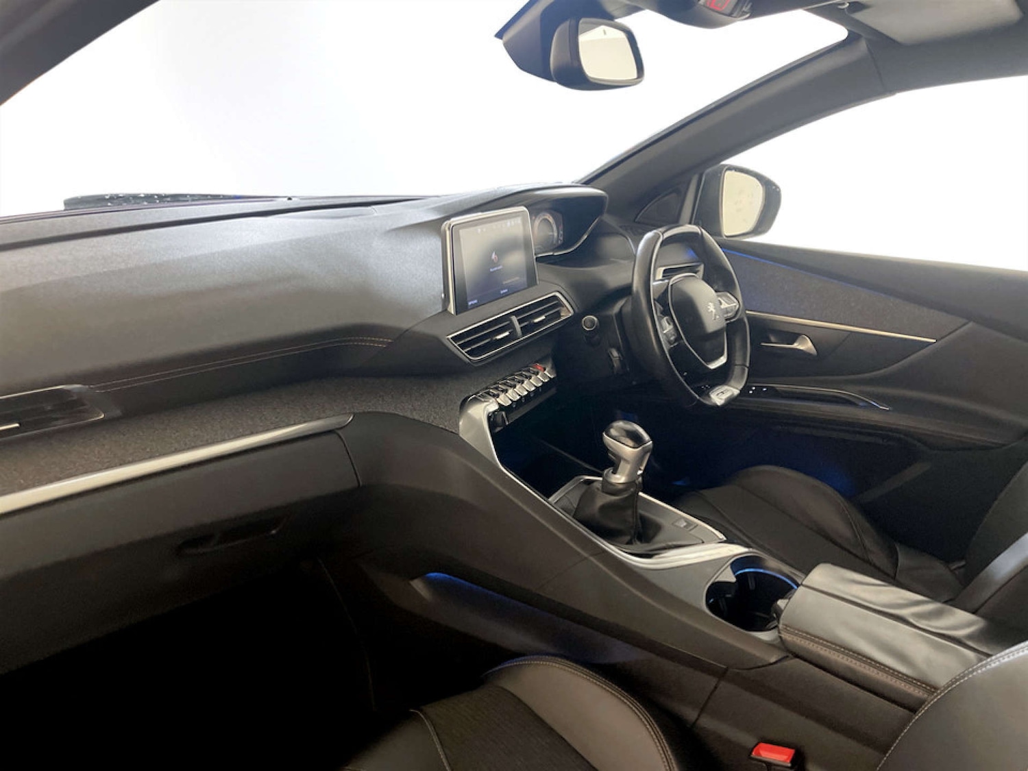 Used Peugeot 3008 2018 for sale - 77453637: Photo 12