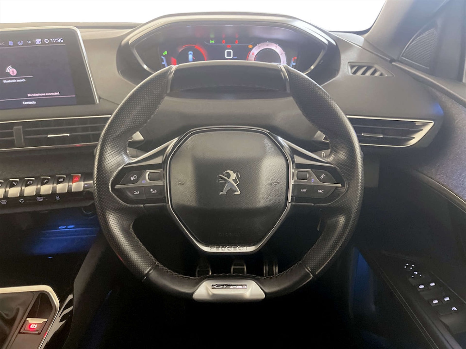 Used Peugeot 3008 2018 for sale - 77453637: Photo 16