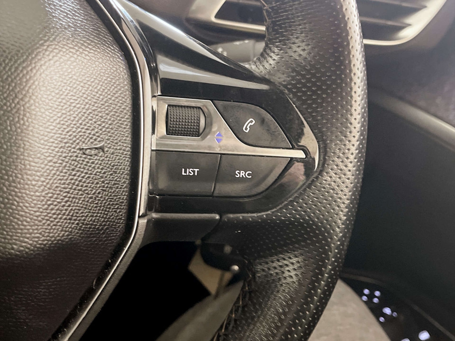 Used Peugeot 3008 2018 for sale - 77453637: Photo 19