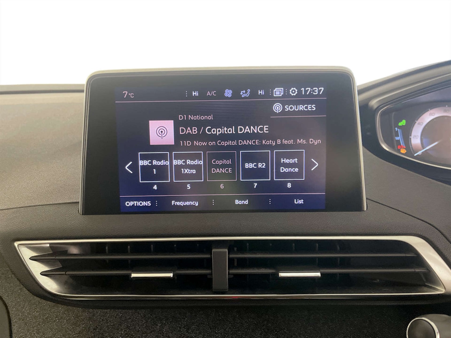 Used Peugeot 3008 2018 for sale - 77453637: Photo 24