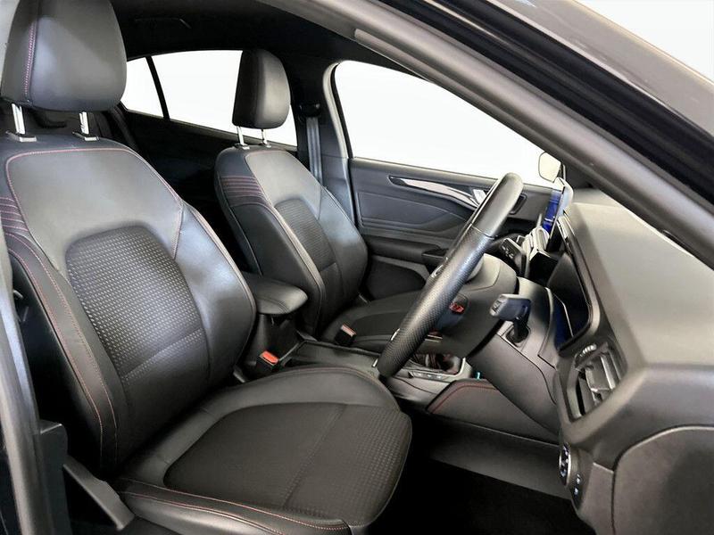Used Ford Focus 2022 for sale - 76782168: Photo 13