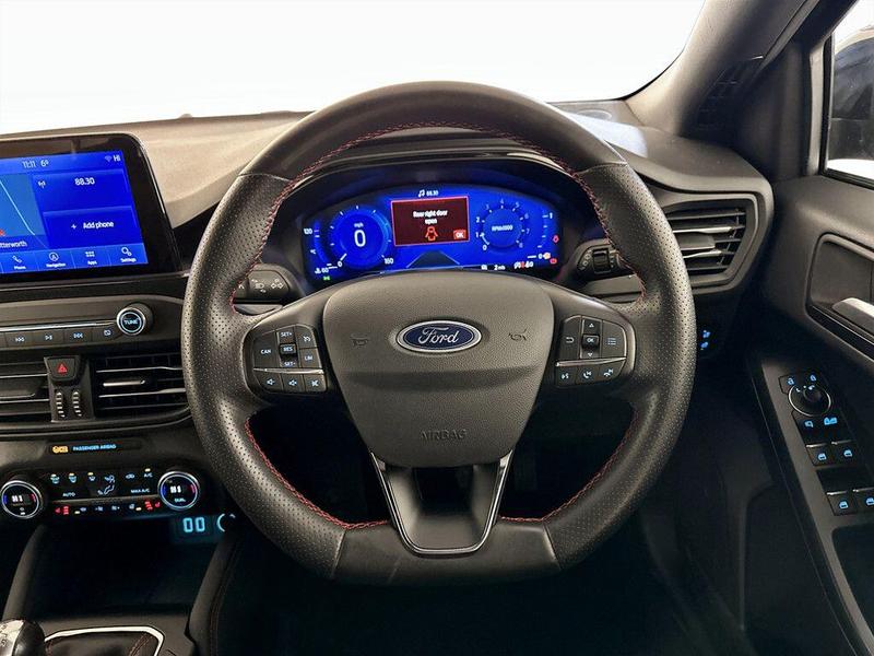 Used Ford Focus 2022 for sale - 76782168: Photo 16