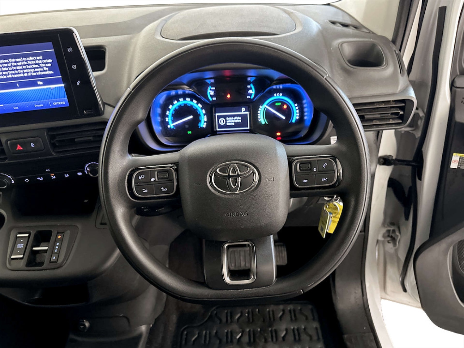 Used Toyota ProAce 2023 for sale - 77765852: Photo 16