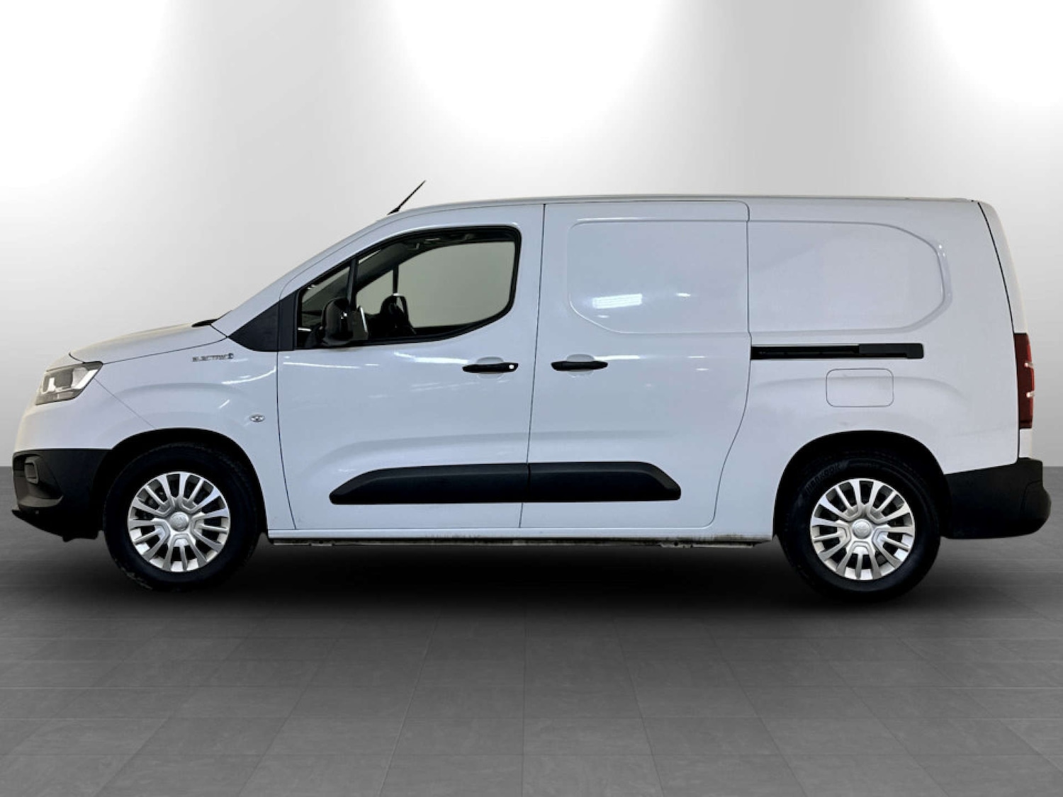 Used Toyota ProAce 2023 for sale - 77765852: Photo 7