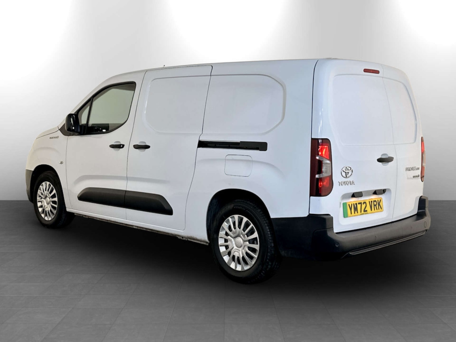 Used Toyota ProAce 2023 for sale - 77765852: Photo 8