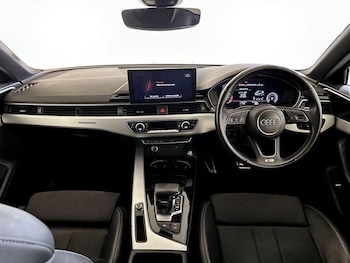 Used Audi A4 Avant 2021 for sale - 75982630: Photo