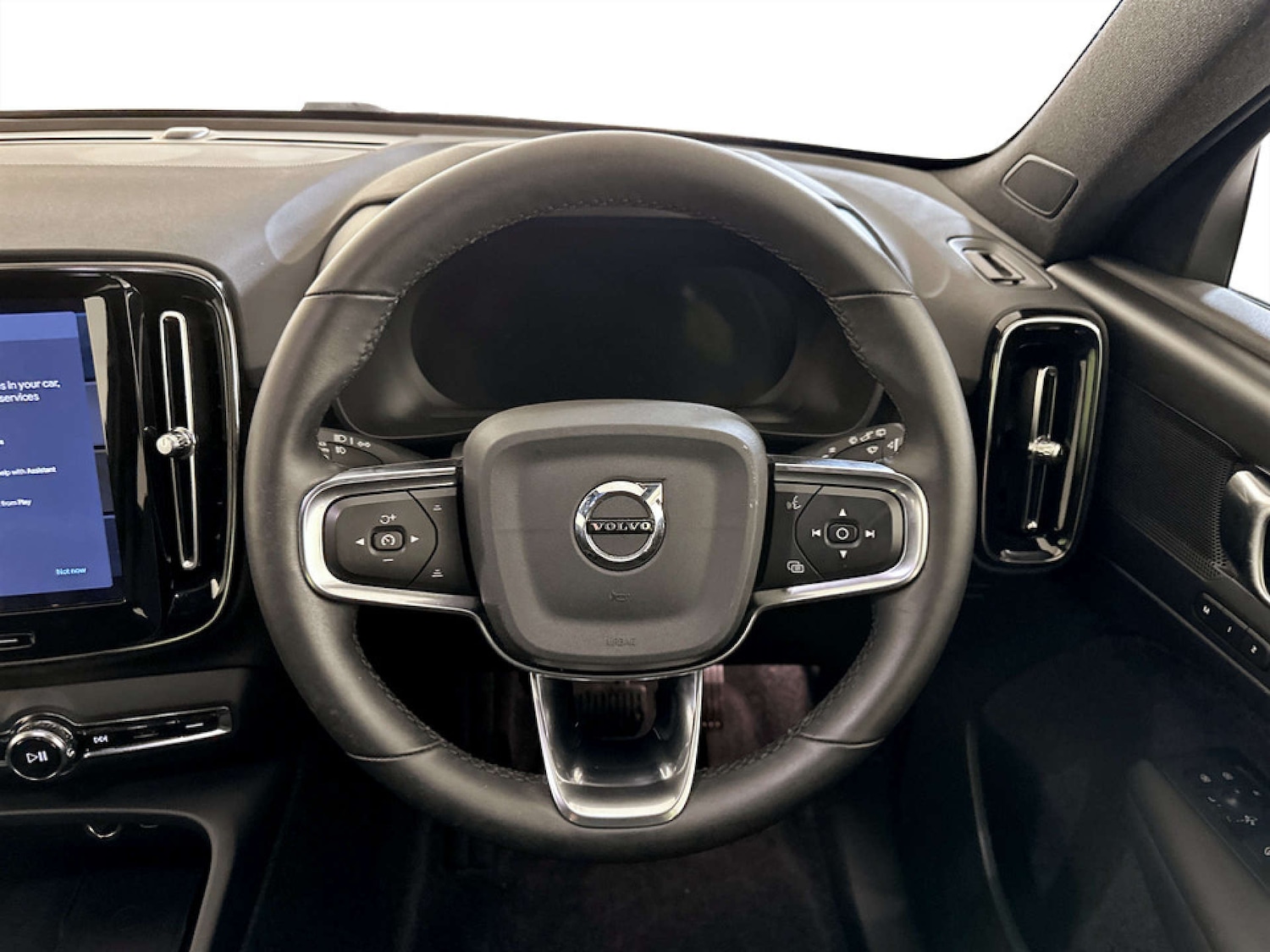 Used Volvo XC40 2022 for sale - 77434624: Photo 15