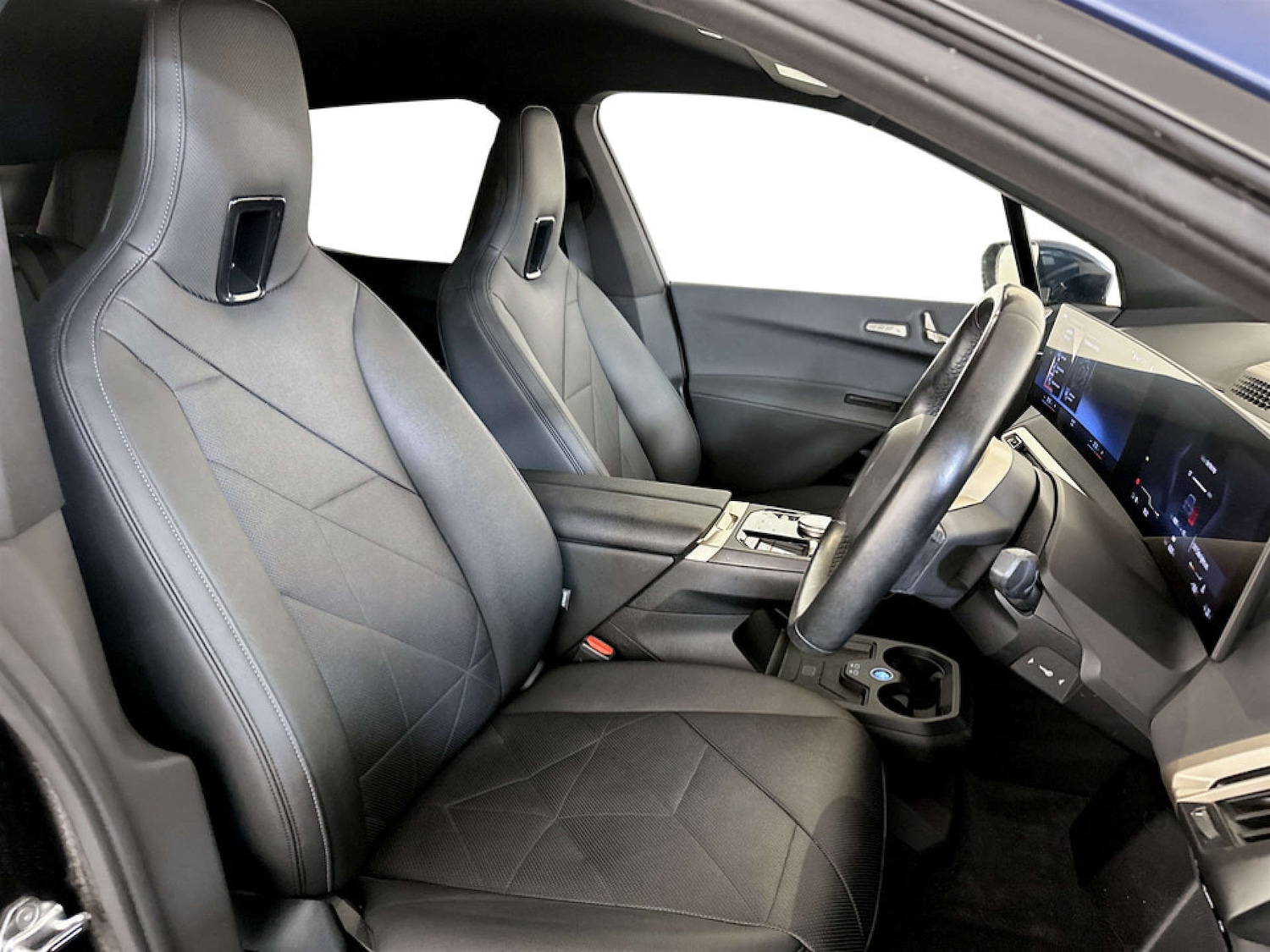 Used BMW iX 2022 for sale - 77765777: Photo 14