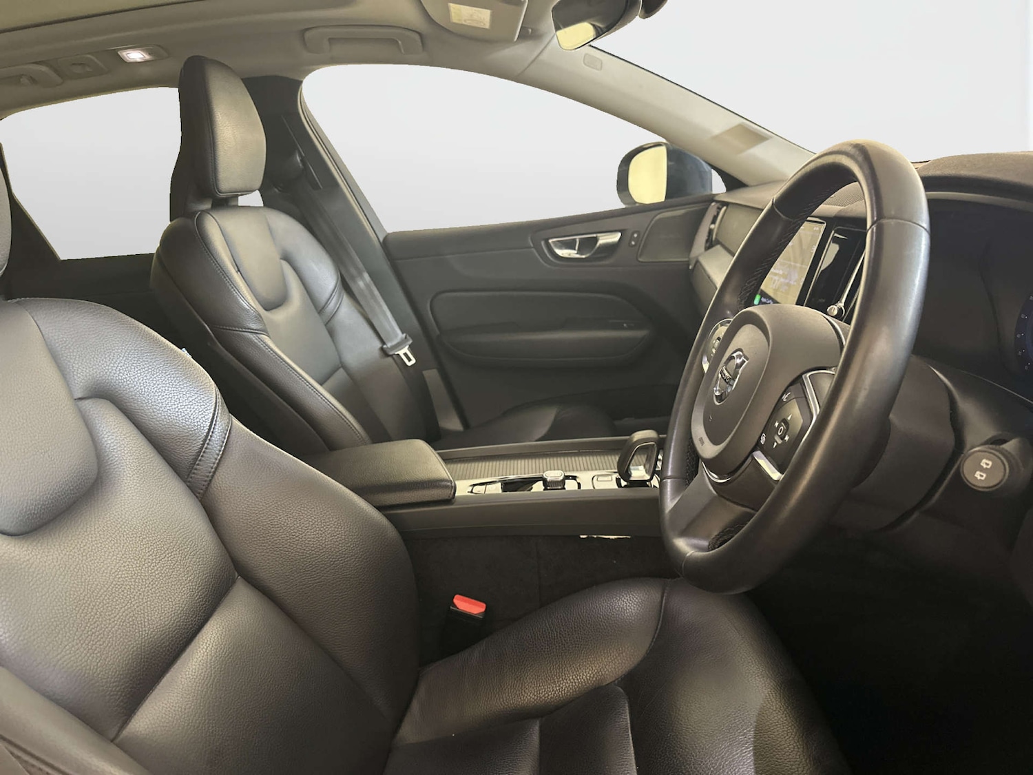 Used Volvo XC60 2022 for sale - 77836423: Photo 13