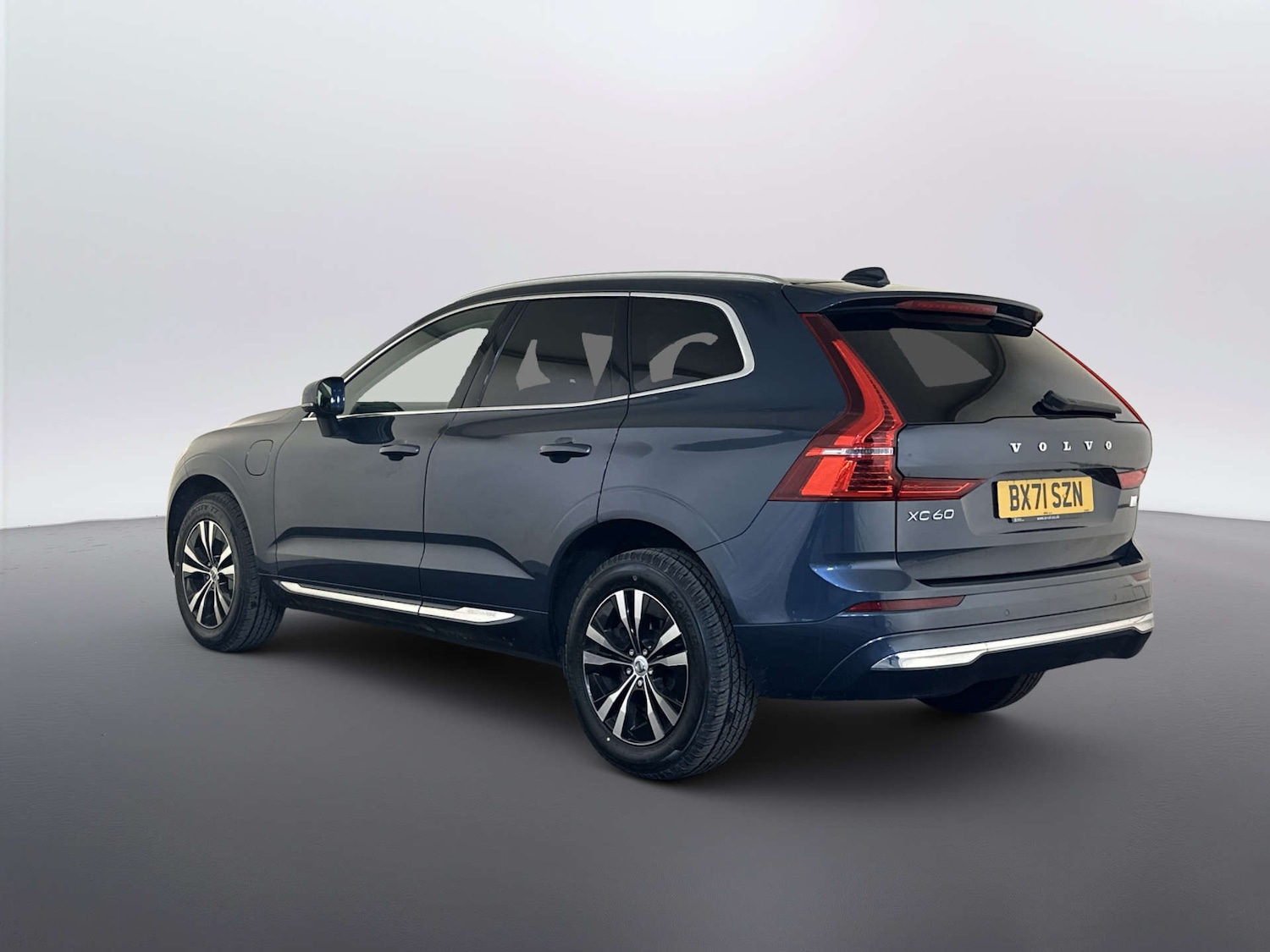 Used Volvo XC60 2022 for sale - 77836423: Photo 8