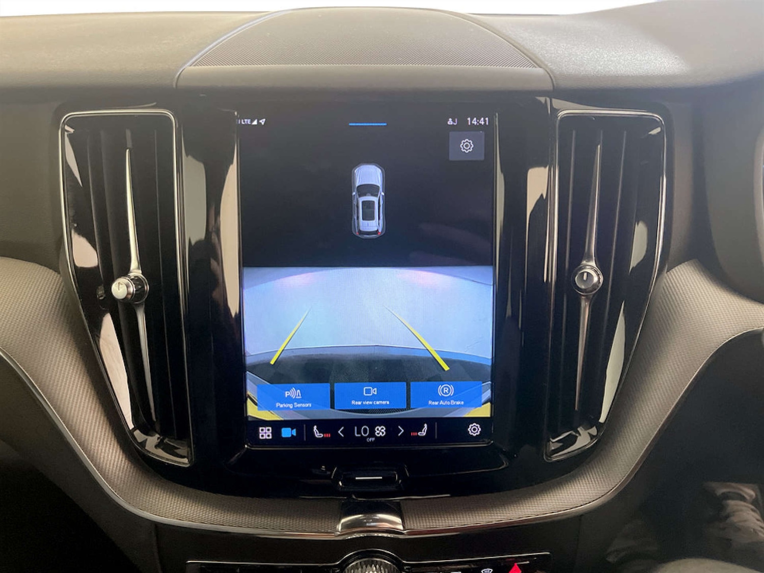 Used Volvo XC60 2022 for sale - 77186068: Photo 21