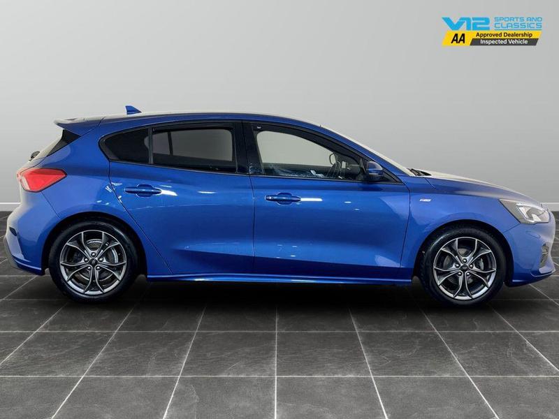 Used Ford Focus 2020 for sale - 76322333: Photo 11