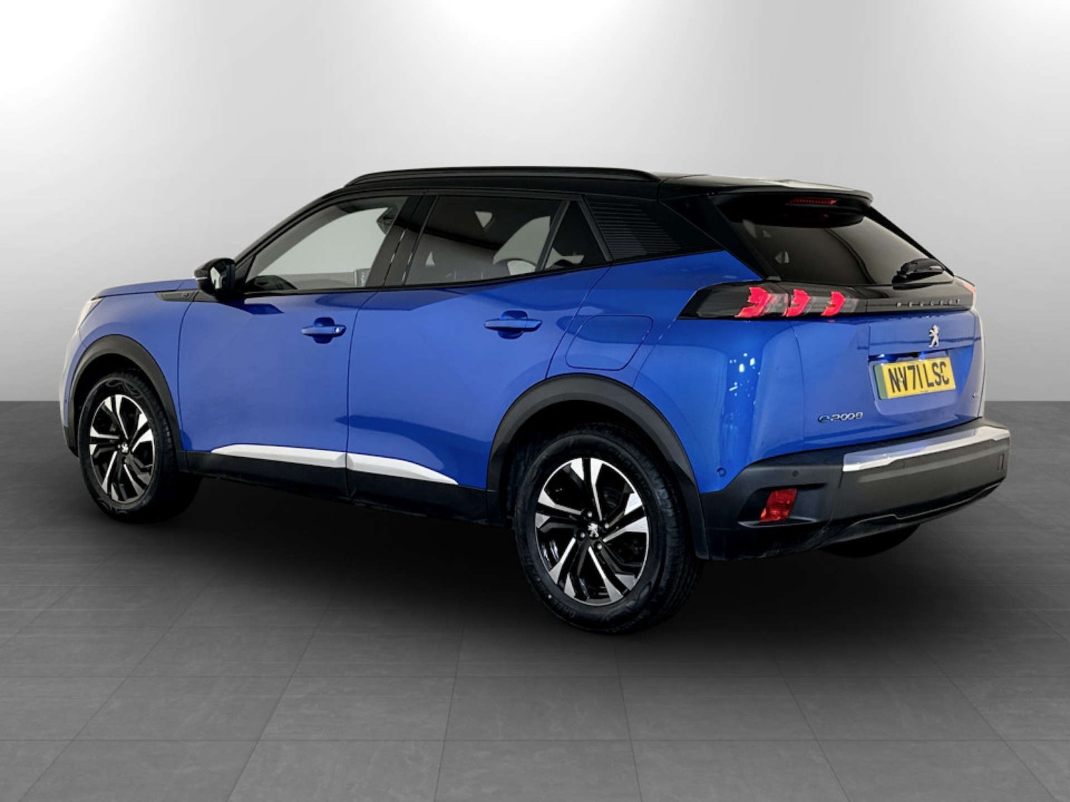 Used Peugeot 2008 2021 for sale - 77667838: Photo 8