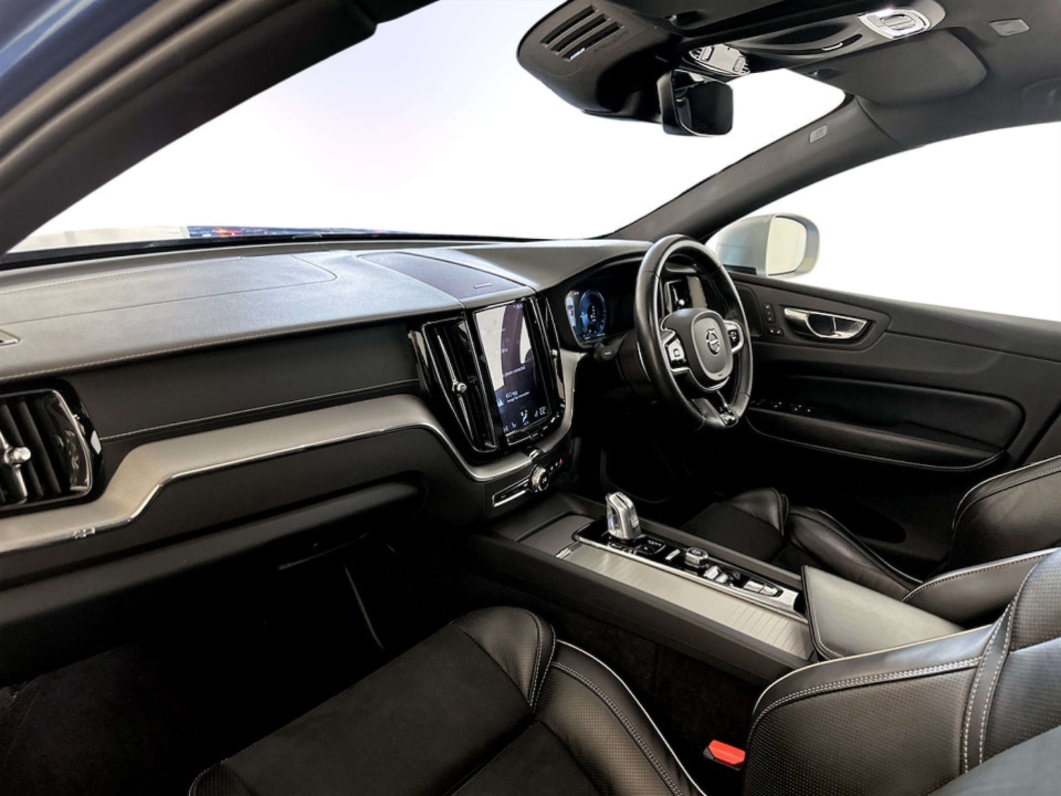 Used Volvo XC60 2018 for sale - 77185761: Photo 12