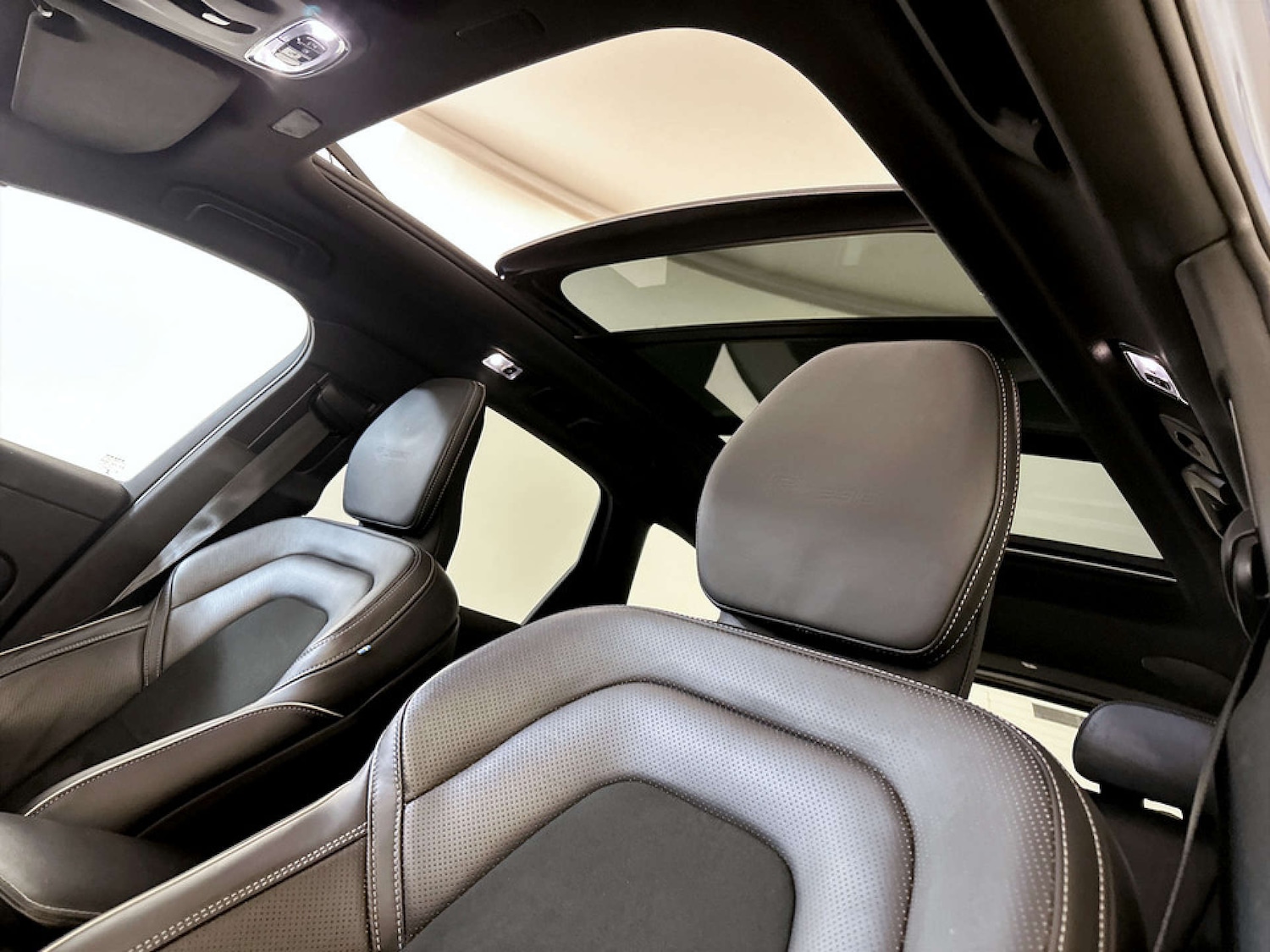 Used Volvo XC60 2018 for sale - 77185761: Photo 14