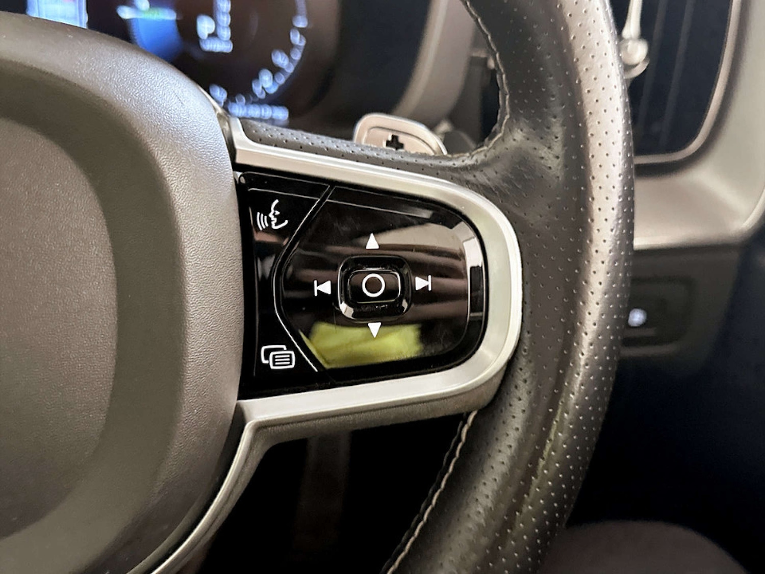 Used Volvo XC60 2018 for sale - 77185761: Photo 21