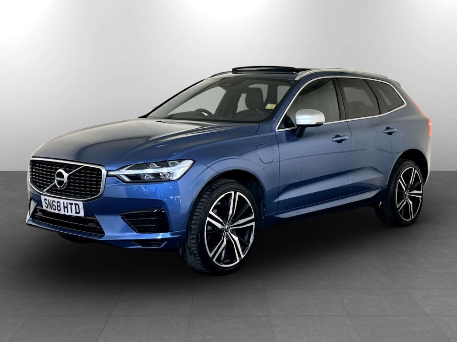Used Volvo XC60 2018 for sale - 77185761: Photo 6