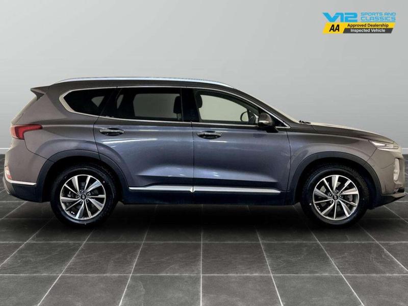 Used Hyundai Santa Fe 2018 for sale - 76826088: Photo 11