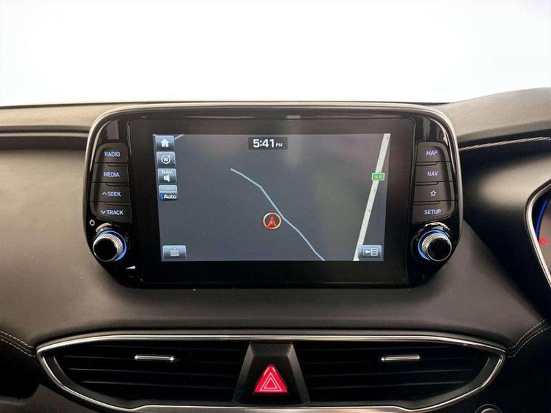 Used Hyundai Santa Fe 2018 for sale - 76826088: Photo 22