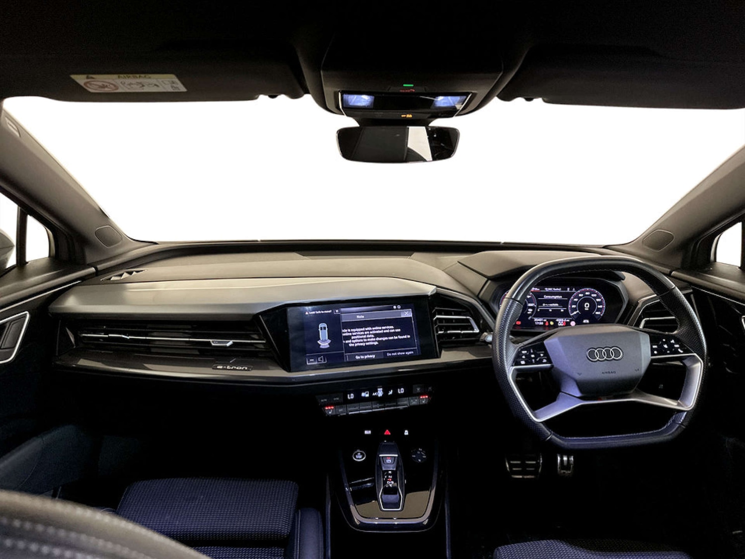 Used Audi Q4 e-tron 2022 for sale - 77495053: Photo 3