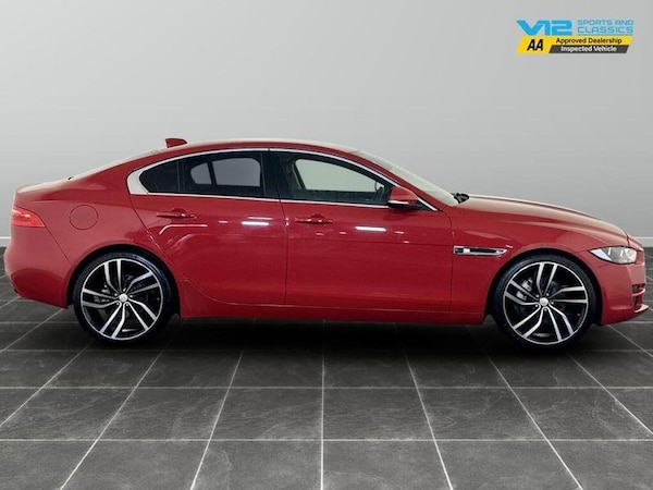 Used Jaguar XE 2019 for sale - 76162029: Photo 11