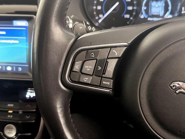 Used Jaguar XE 2019 for sale - 76162029: Photo 17